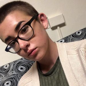 Meet your Posher, Helen